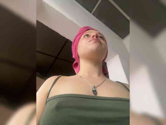 Pamela-Velvet webcam