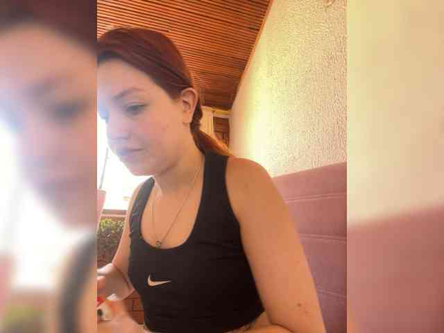 Pamela-Velvet webcam