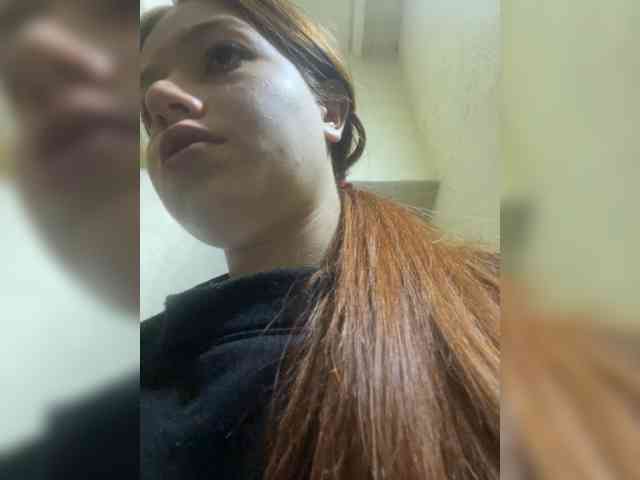 Pamela-Velvet webcam