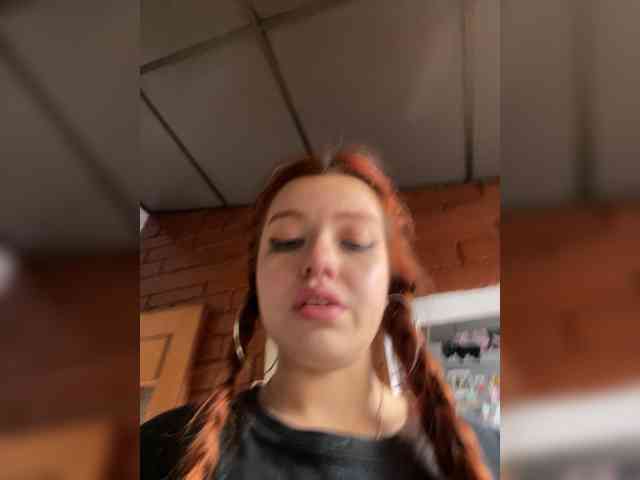 Pamela-Velvet webcam