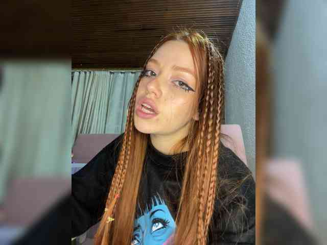 Pamela-Velvet webcam