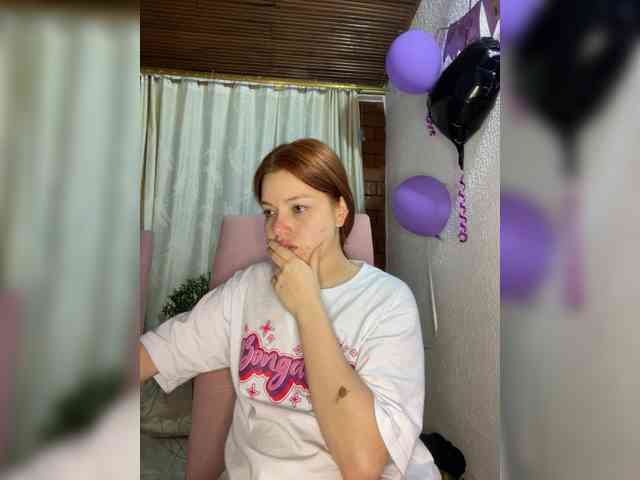 Pamela-Velvet webcam