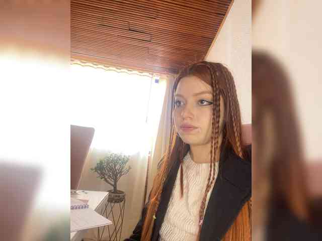 Pamela-Velvet webcam