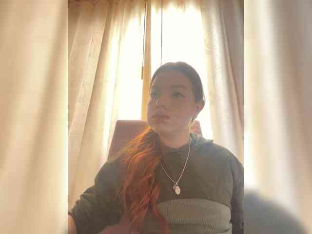 Pamela-Velvet webcam