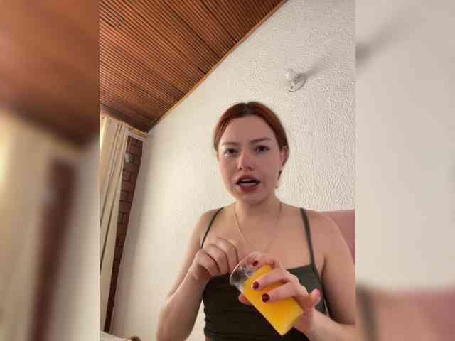 Pamela-Velvet webcam