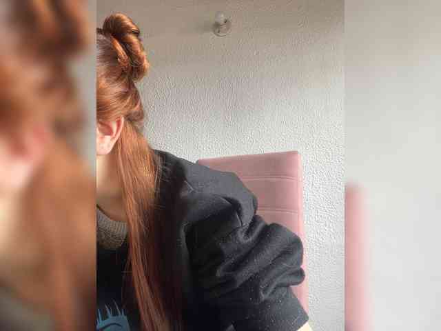 Pamela-Velvet webcam