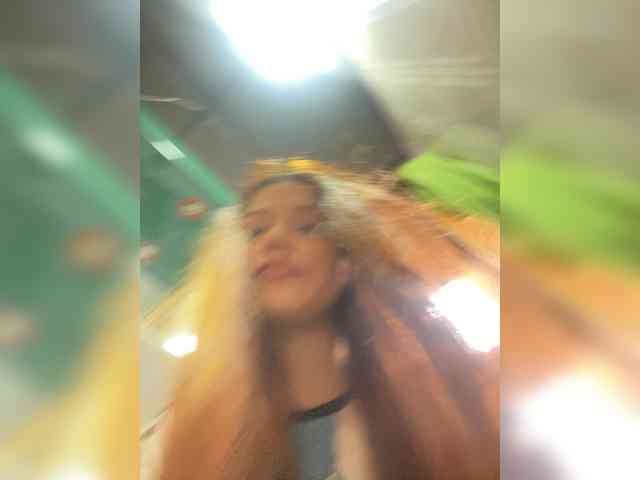 Pamela-Velvet webcam