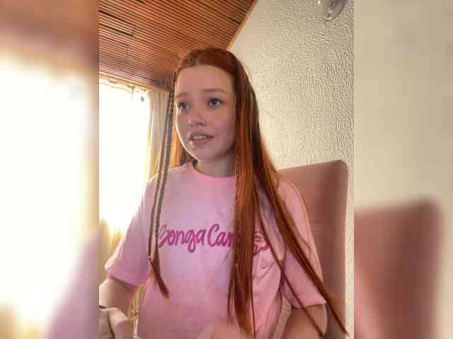 Pamela-Velvet webcam