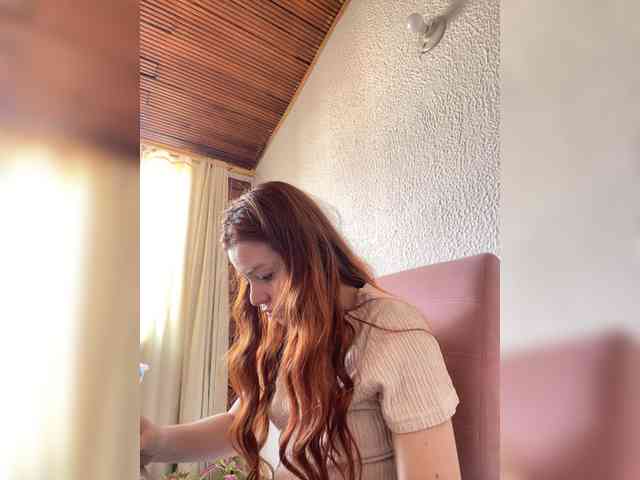 Pamela-Velvet webcam