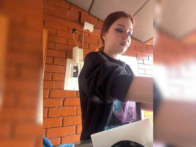 Pamela-Velvet Pamela-Velvet