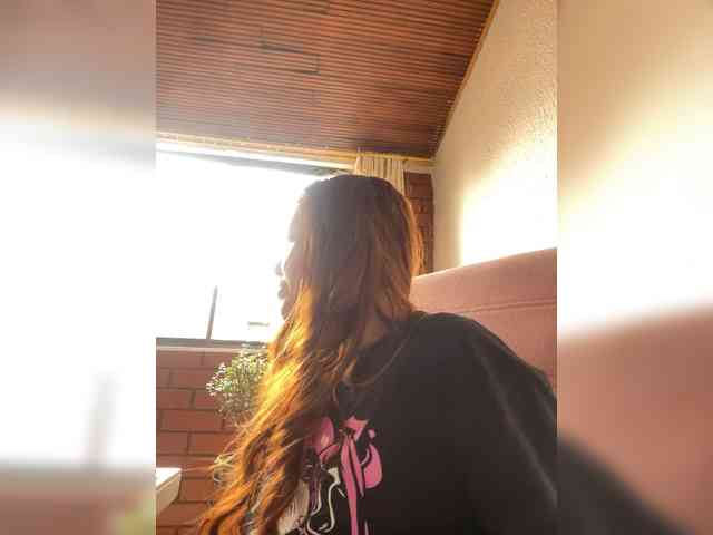 Pamela-Velvet webcam