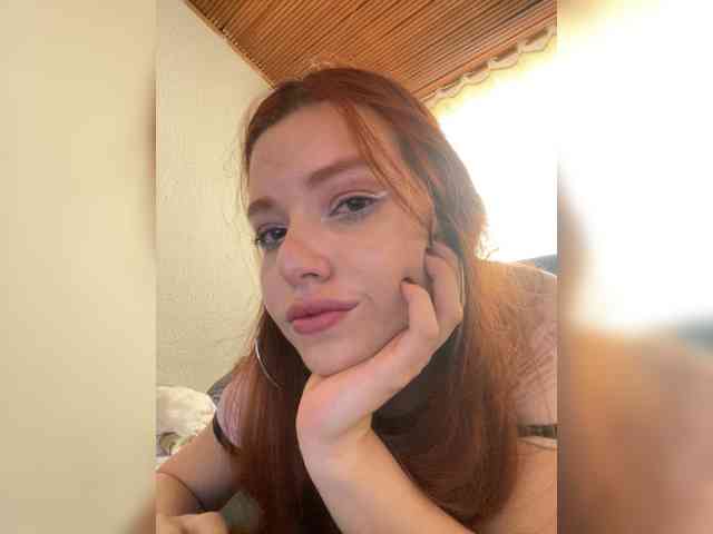 Pamela-Velvet webcam