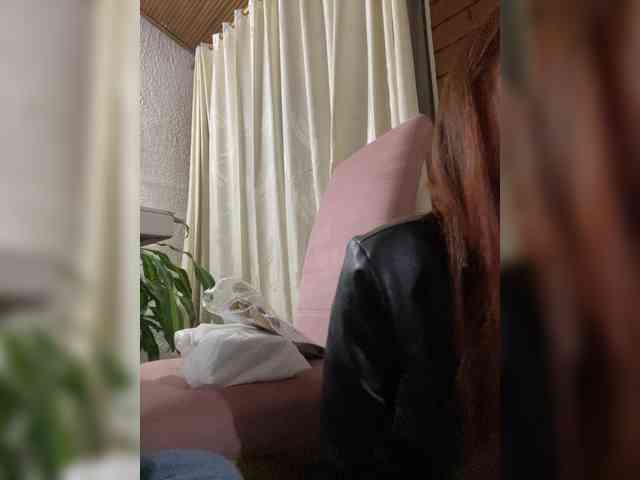 Pamela-Velvet Pamela-Velvet