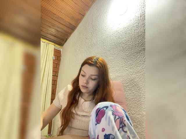 Pamela-Velvet webcam