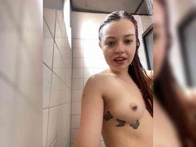 Pamela-Velvet webcam