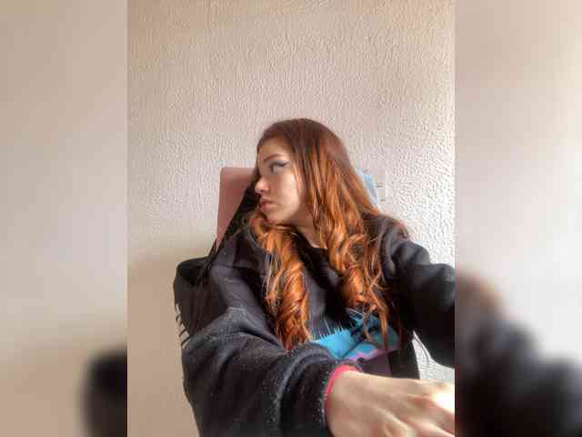 Pamela-Velvet Pamela-Velvet