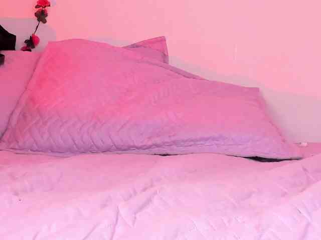 Pamela-Velvet webcam