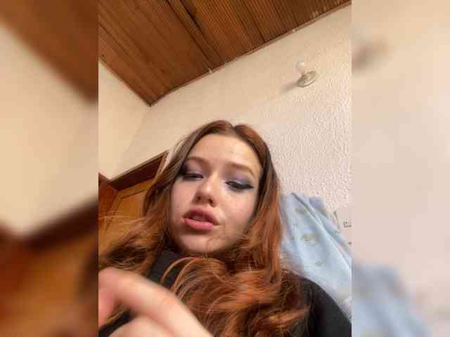 Pamela-Velvet webcam