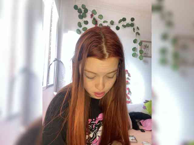 Pamela-Velvet webcam