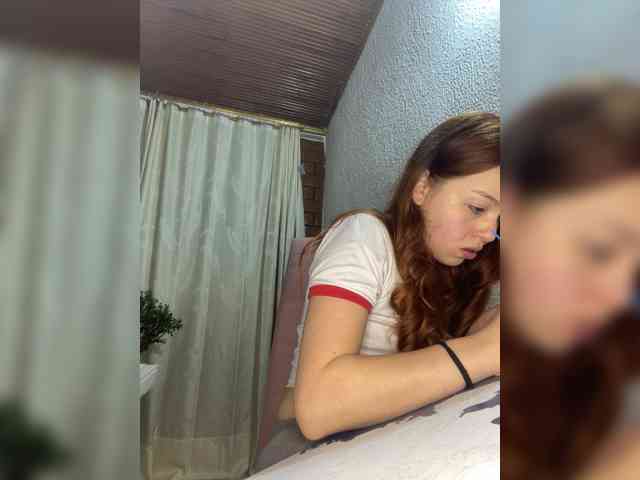 Pamela-Velvet webcam