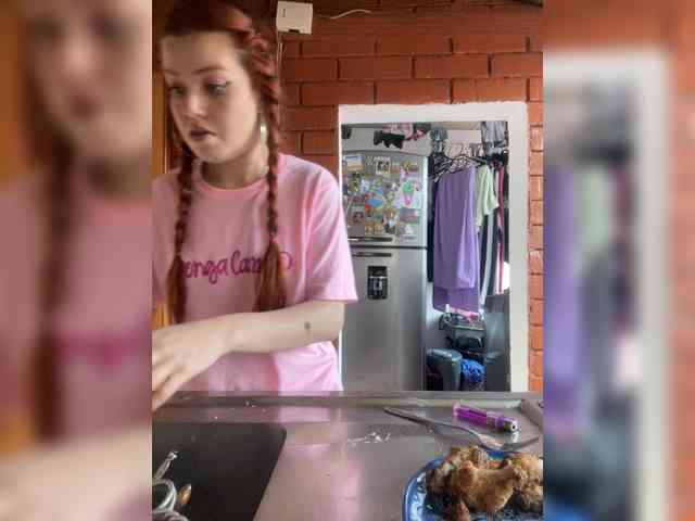 Pamela-Velvet webcam