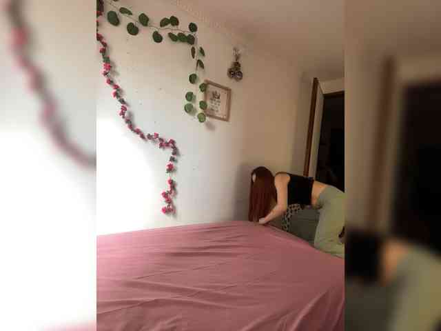 Pamela-Velvet webcam