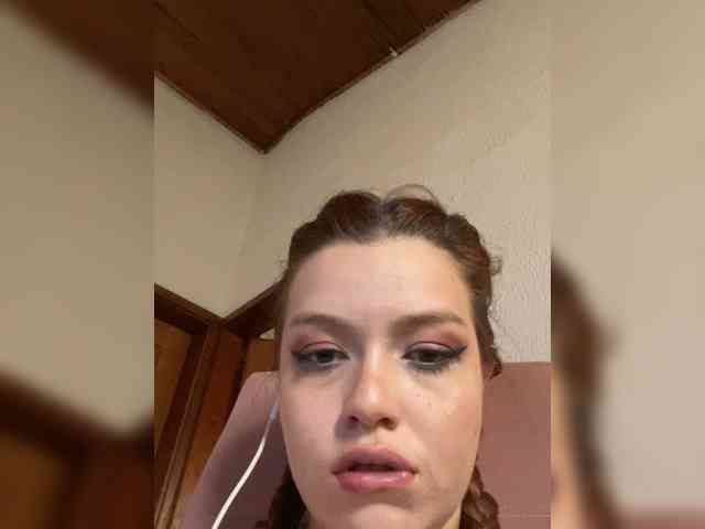 Pamela-Velvet Pamela-Velvet