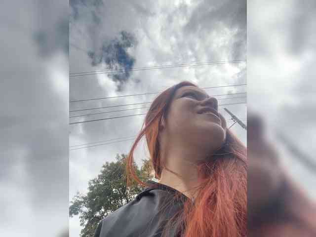 Pamela-Velvet webcam