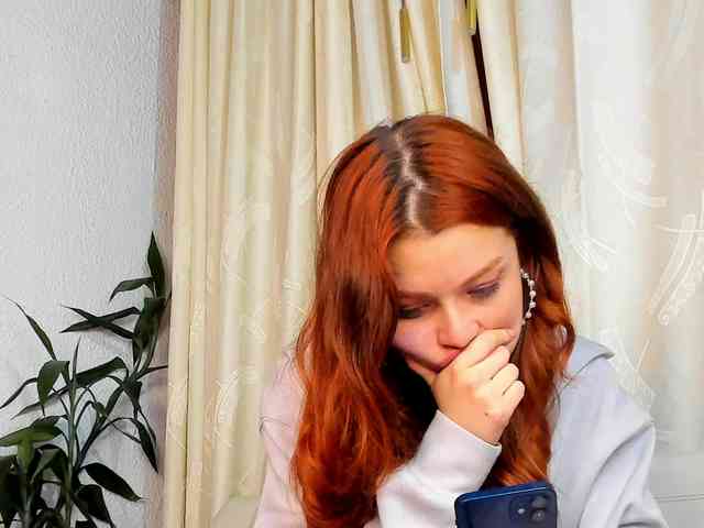 Pamela-Velvet webcam