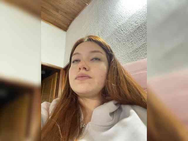 Pamela-Velvet Pamela-Velvet