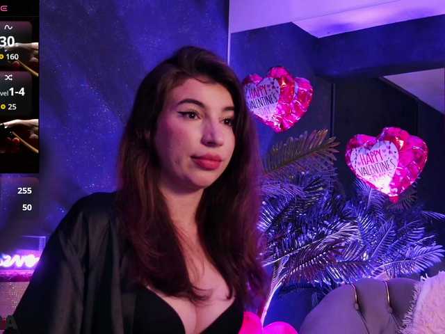 BongaCams NatalieChase is Freechat NatalieChase — Welcome kisses? Yes, please! Let's play #showtime