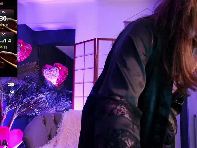 NatalieChase's BongaCams show and profile