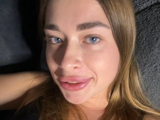 Mrs_Peach Porn Show