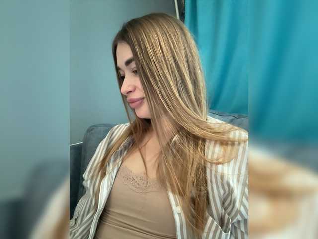 видео PrettyLion999