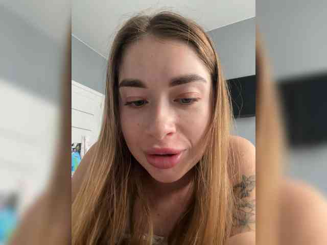 Mrs_Peach webcam