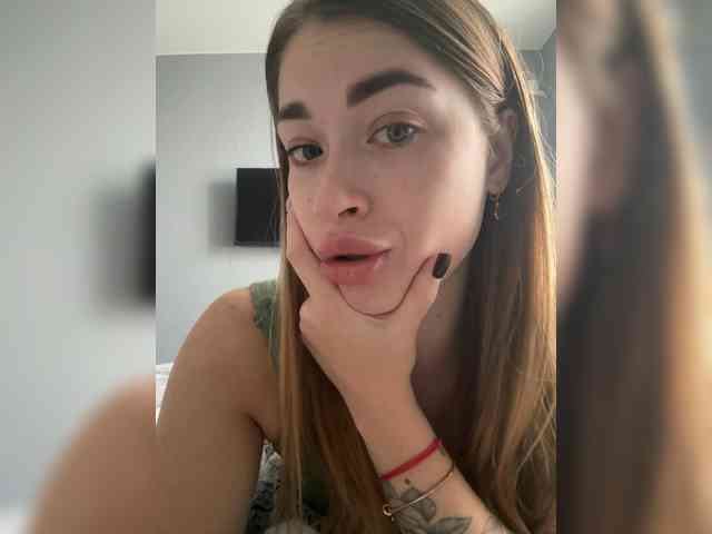 Mrs_Peach webcam