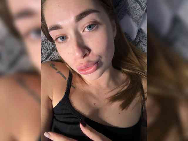 Mrs_Peach webcam