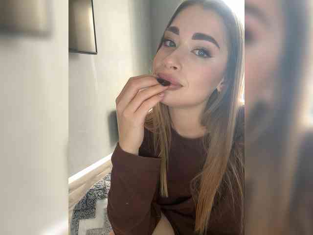 PrettyLion999 bongacams