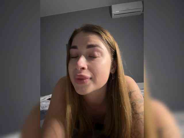 Mrs_Peach webcam