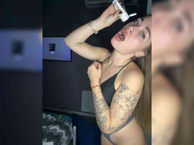 Mrs_Peach webcam