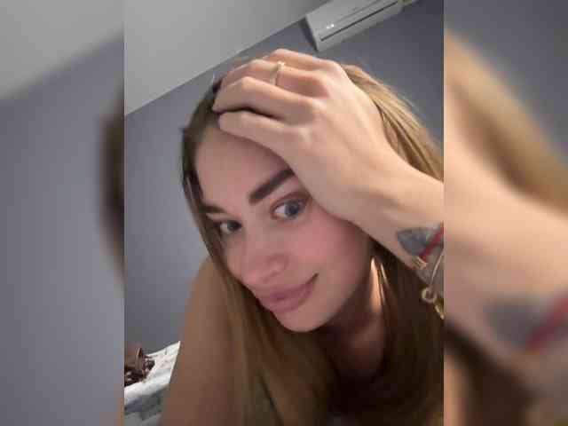 Mrs_Peach webcam
