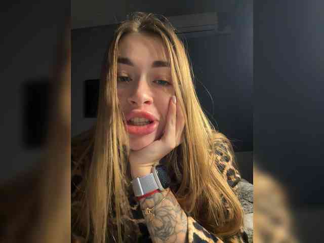 PrettyLion999 Live Webcam on BongaCams