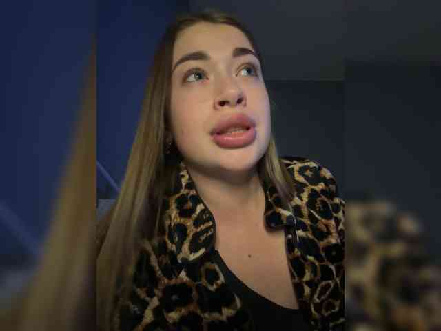 PrettyLion999 Live Webcam on BongaCams