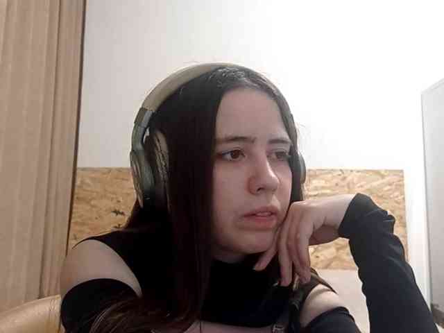 LorrieRingham webcam