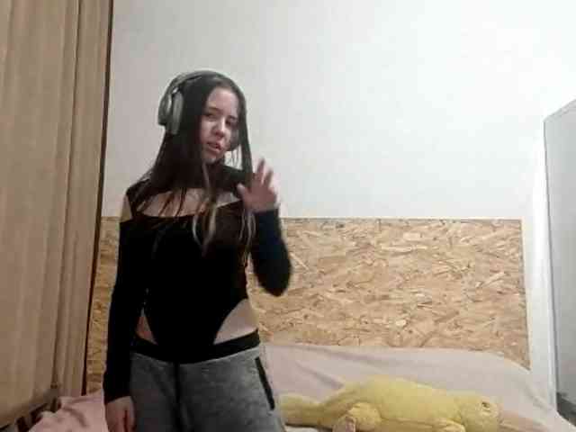 LorrieRingham webcam