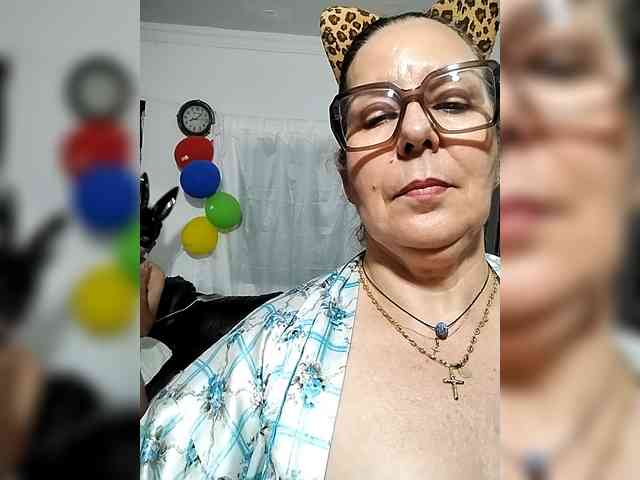 AfroditaMilf69 webcam