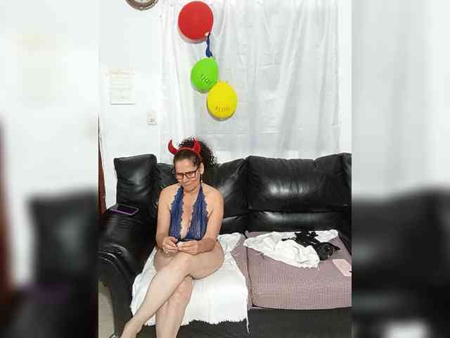 AfroditaMilf69 Live Webcam on BongaCams