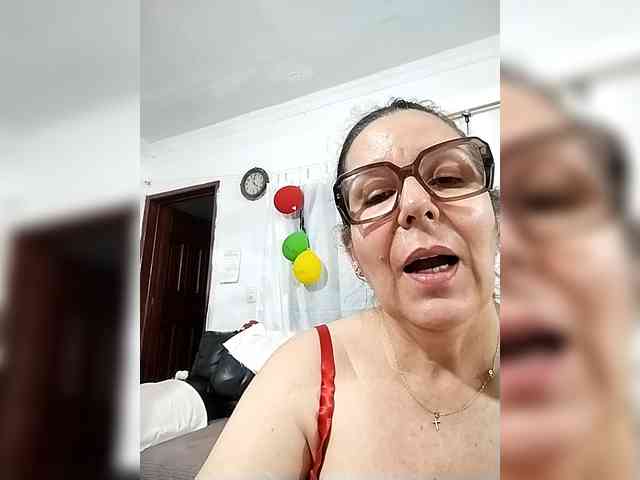 AfroditaMilf69 webcam