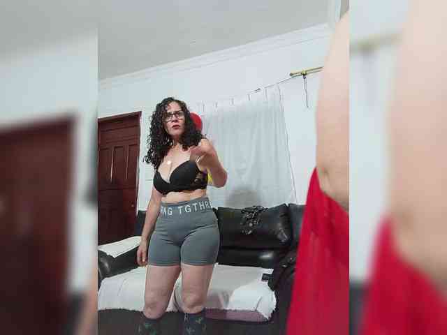 AfroditaMilf69 webcam