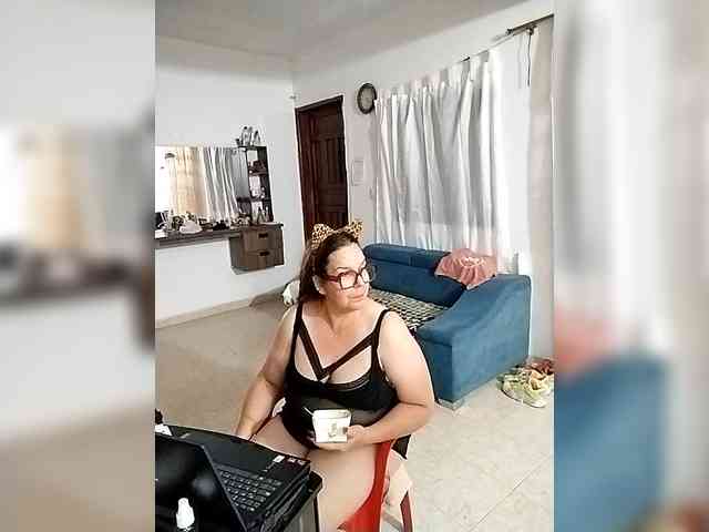 AfroditaMilf69 webcam